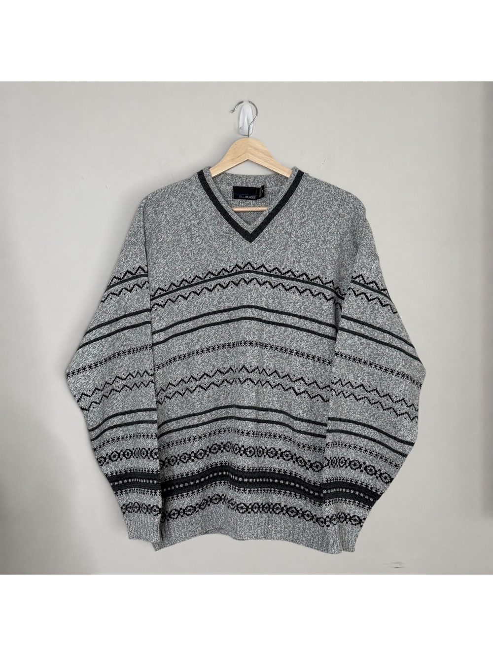 Bill Blass Vintage Gray Black Fair Isle V-Neck Sweater Geometric Knit